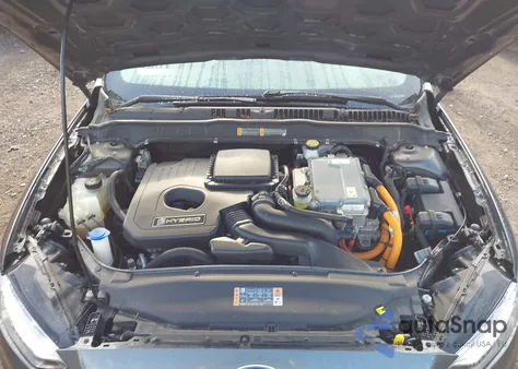 2020 Ford Fusion Hybrid Se z USA, uszkodzony, nr VIN 3FA6P0LUXLR219515